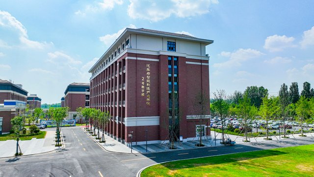 山东万通技工学校靠谱吗？
